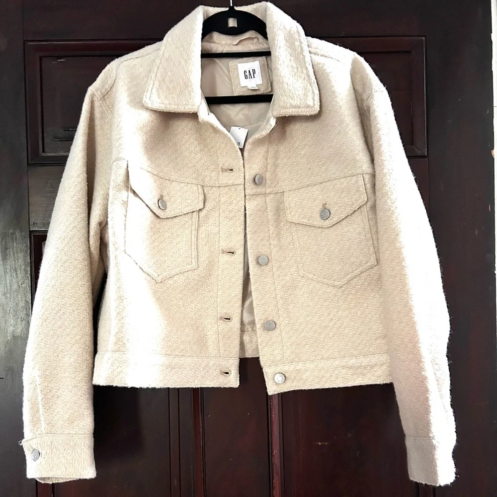GAP boucle cropped Icon jacket in birch white. - Picture 8 of 12